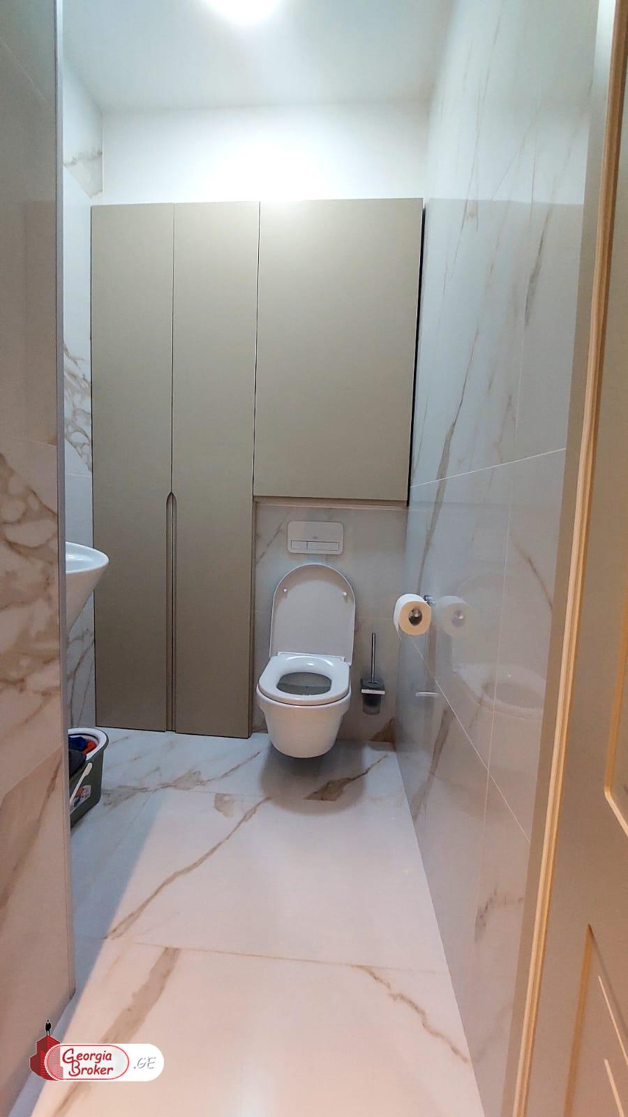 nearly repaired 2-room apartment for sale